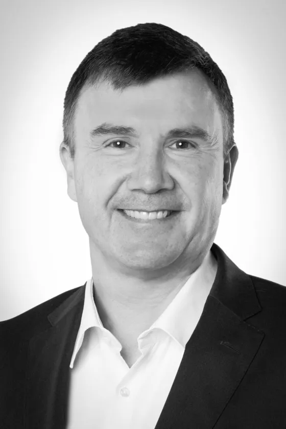 Porträt Dr. Viktor Walker